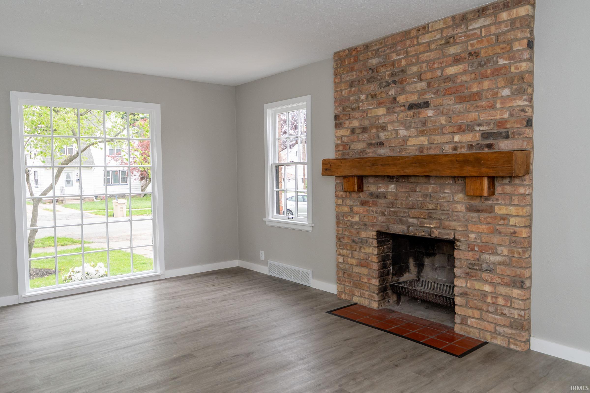 1140 E Victoria Street South Bend IN 46614