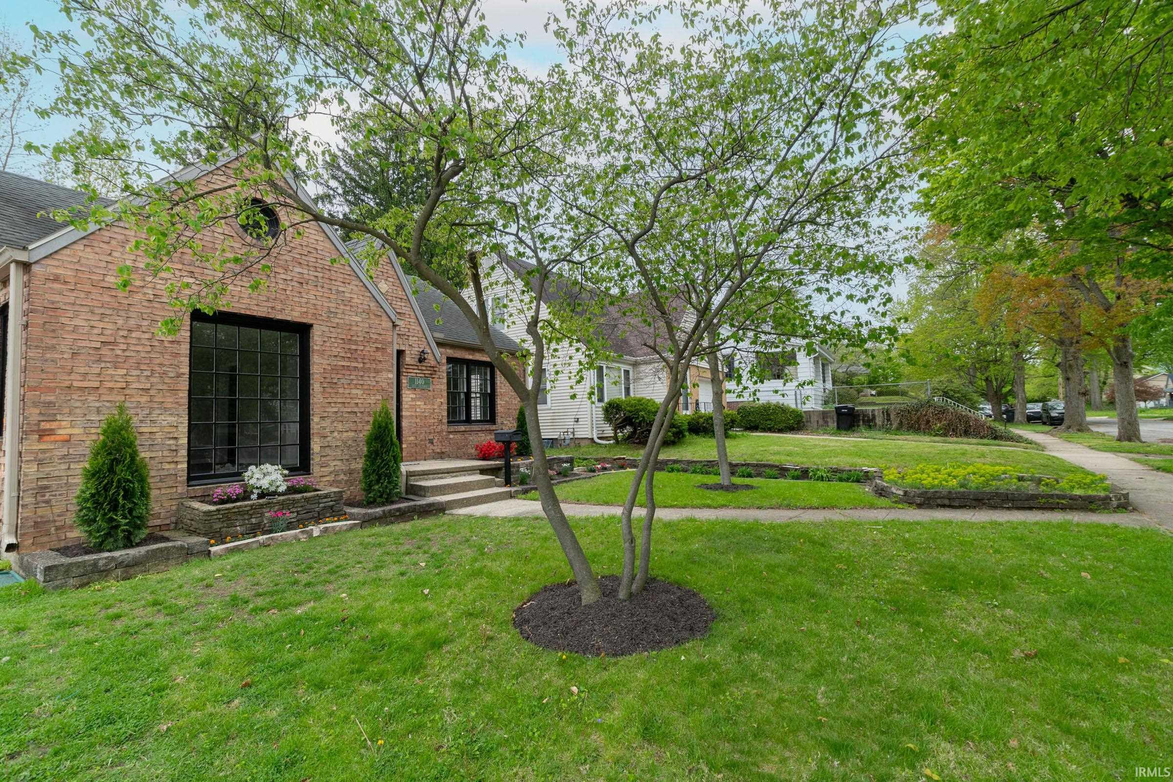 1140 E Victoria Street South Bend IN 46614