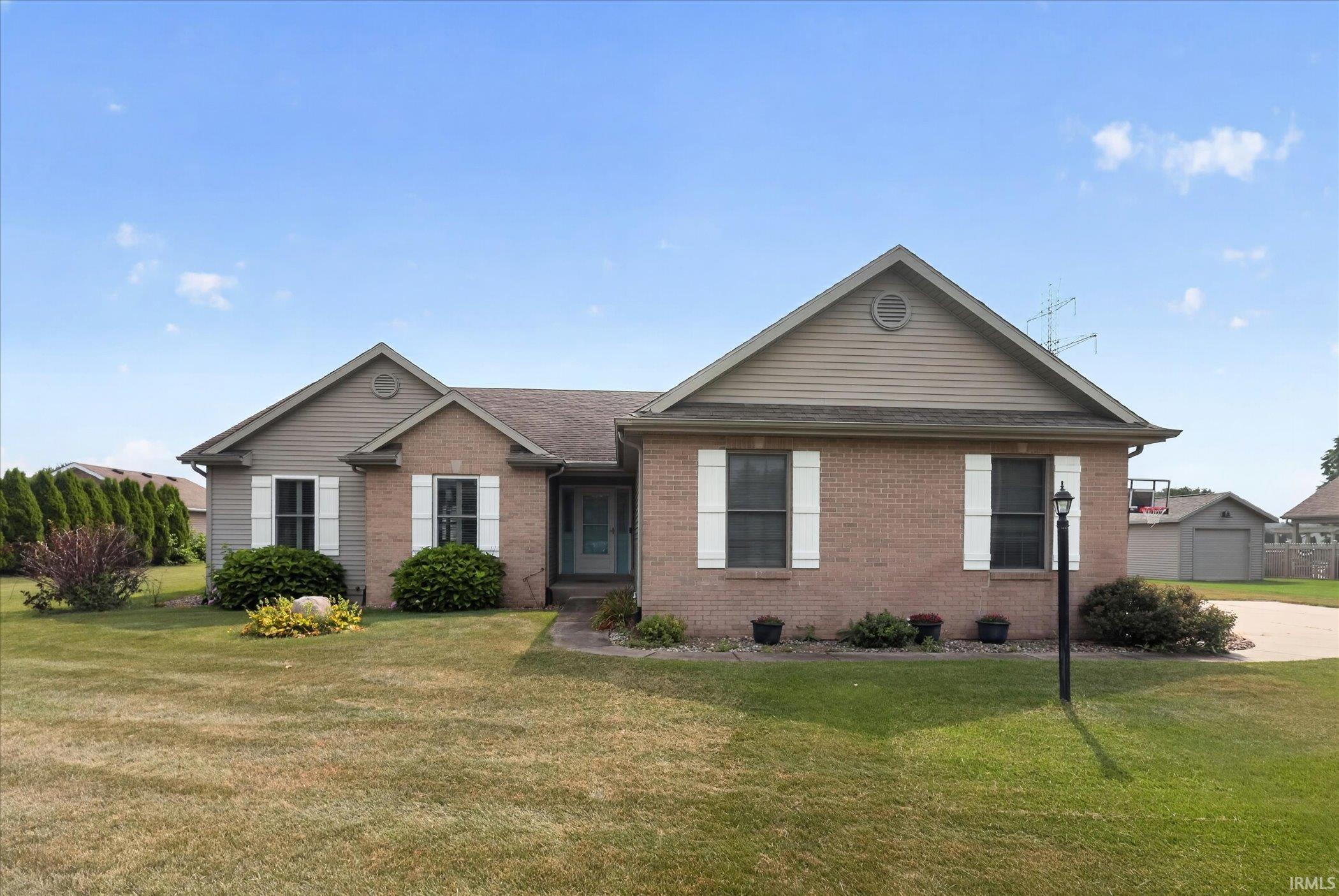 51160 Elm Road Granger IN 46530