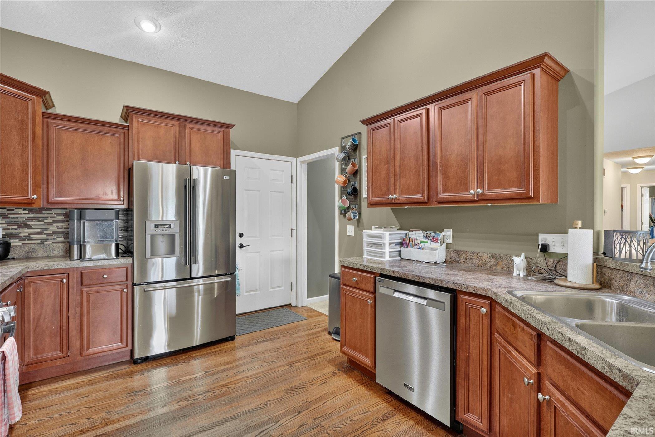 51160 Elm Road Granger IN 46530