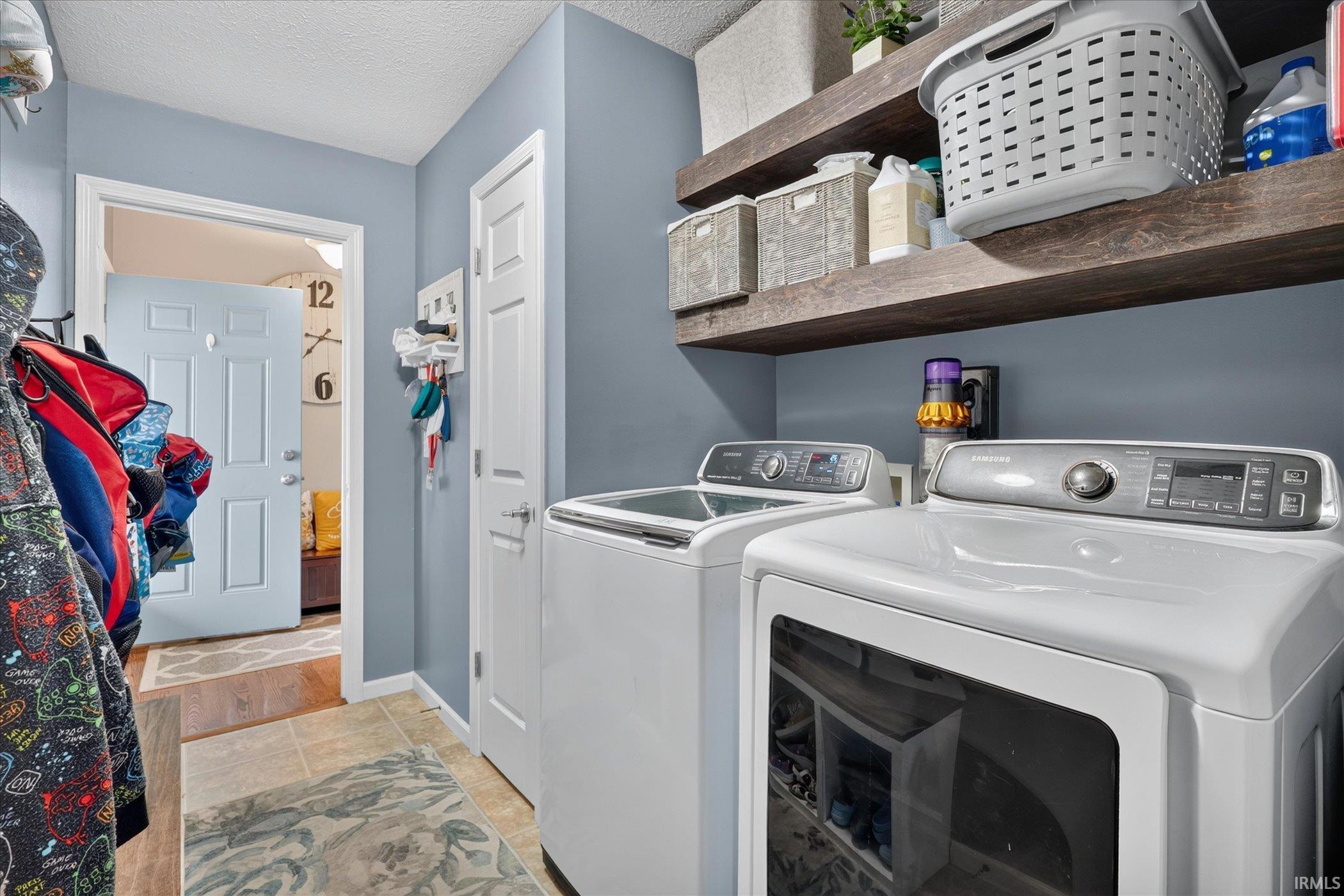 51160 Elm Road Granger IN 46530