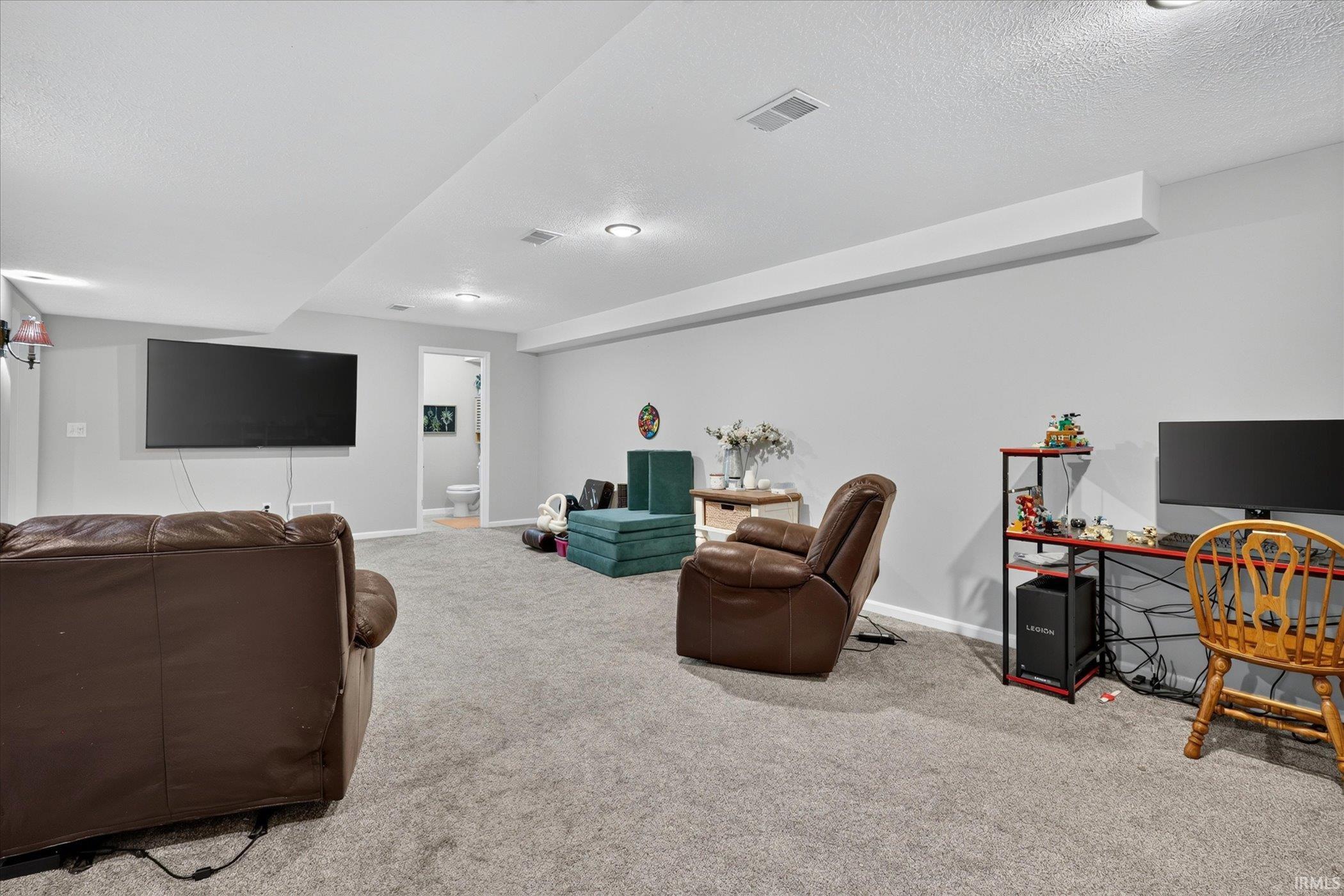 51160 Elm Road Granger IN 46530
