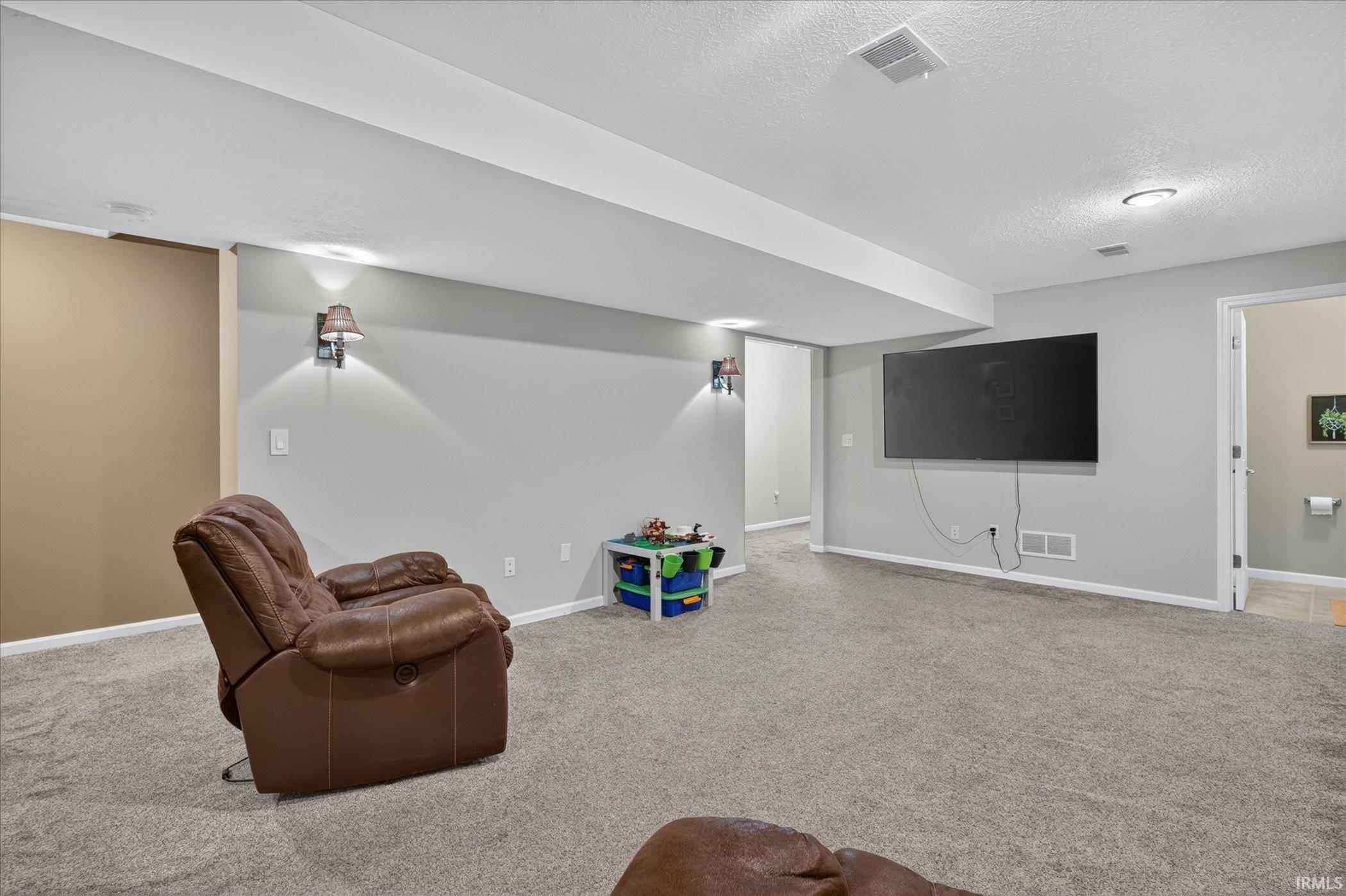 51160 Elm Road Granger IN 46530