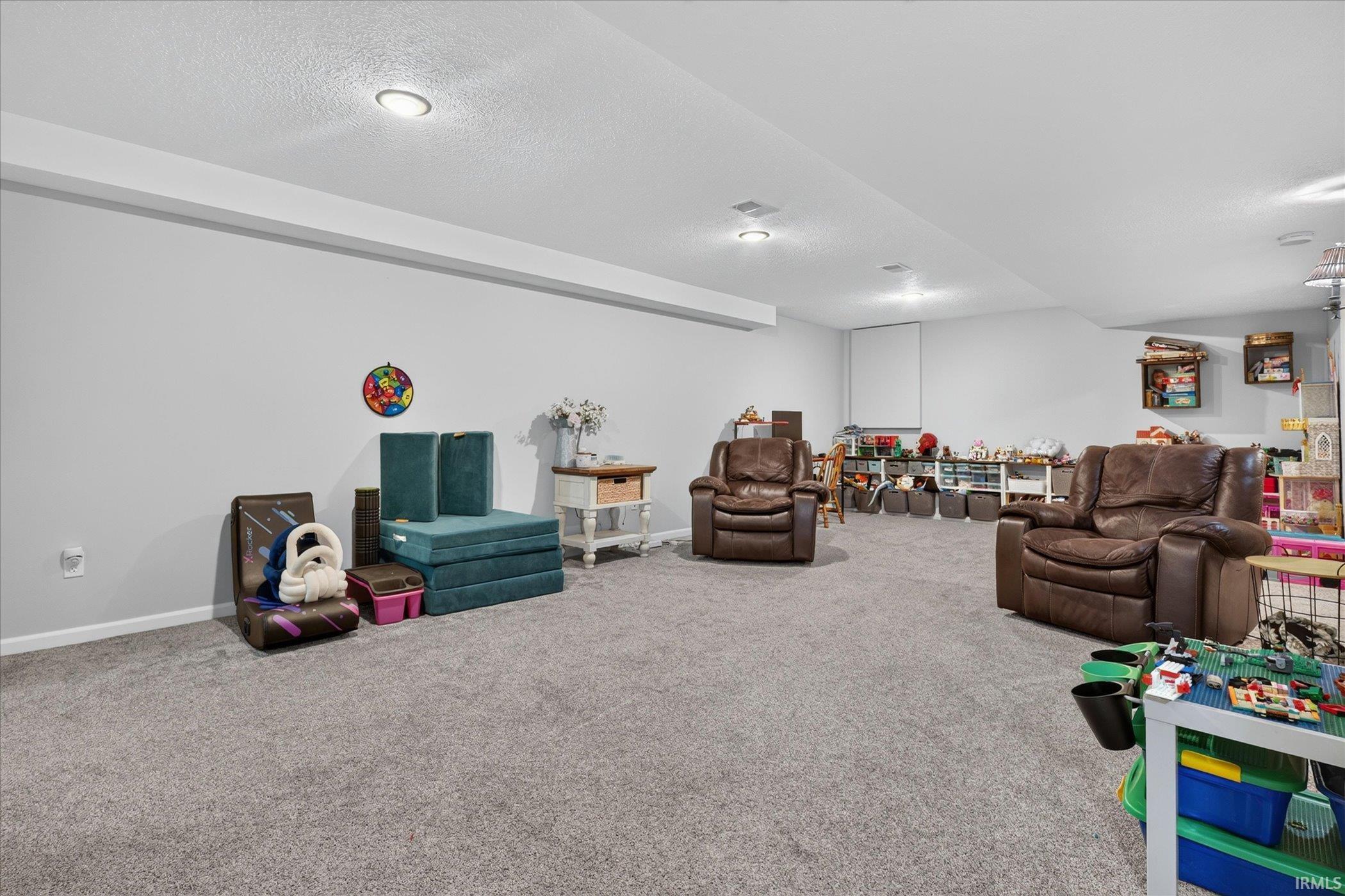 51160 Elm Road Granger IN 46530