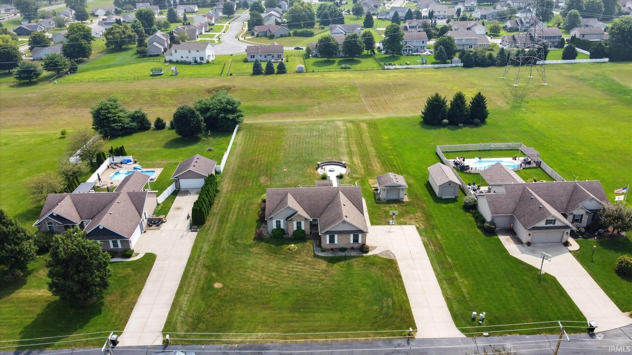 51160 Elm Road Granger IN 46530
