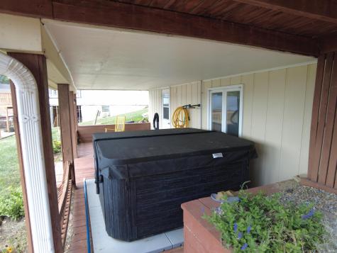 5220 E Wenz Drive Monticello IN 47960