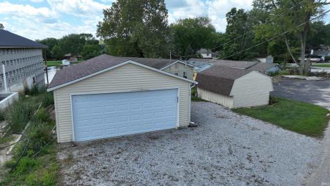 5220 E Wenz Drive Monticello IN 47960
