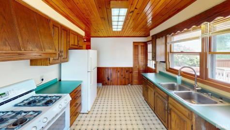 5220 E Wenz Drive Monticello IN 47960