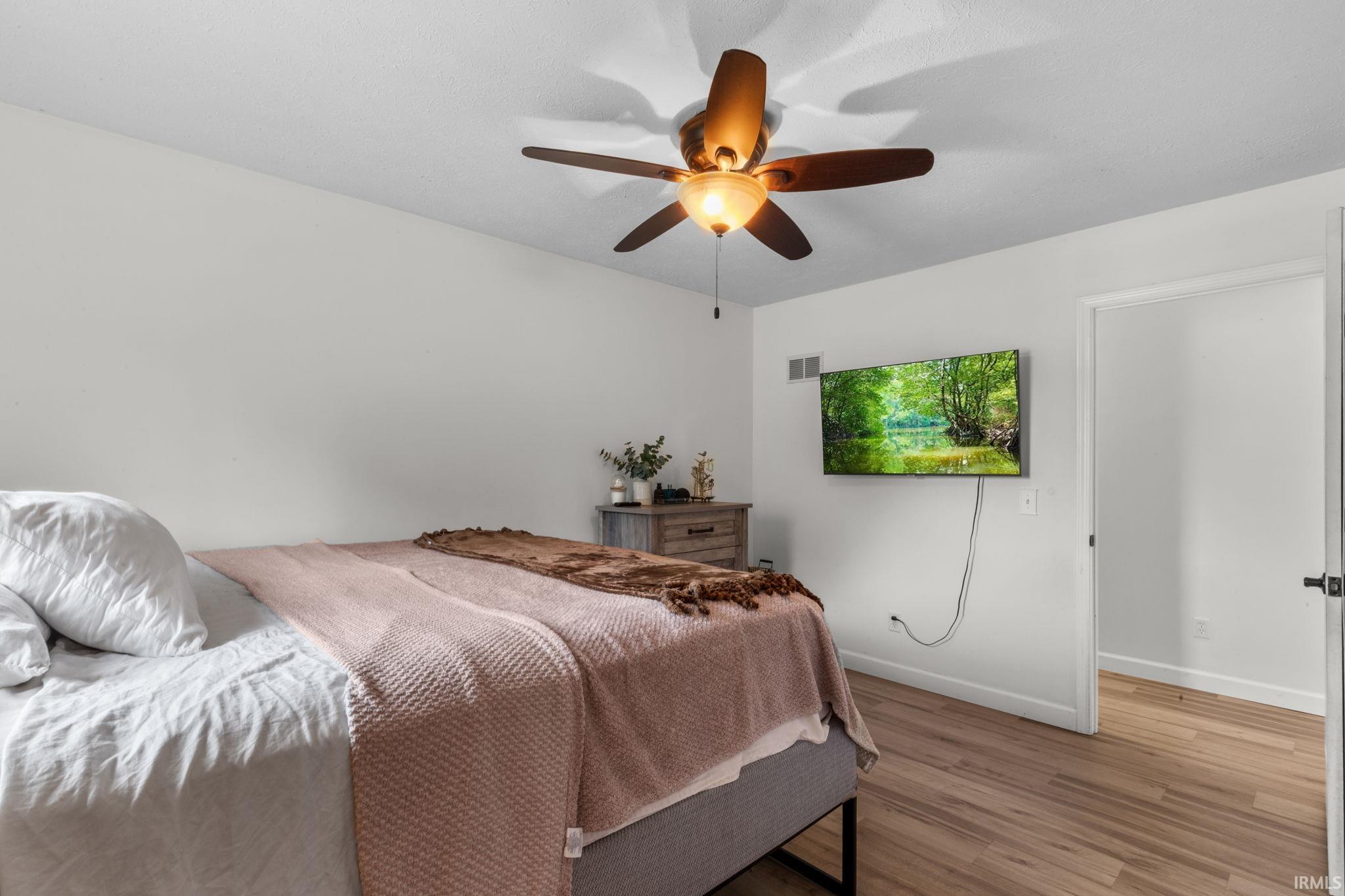 518 Redbud Lane Middlebury IN 46540
