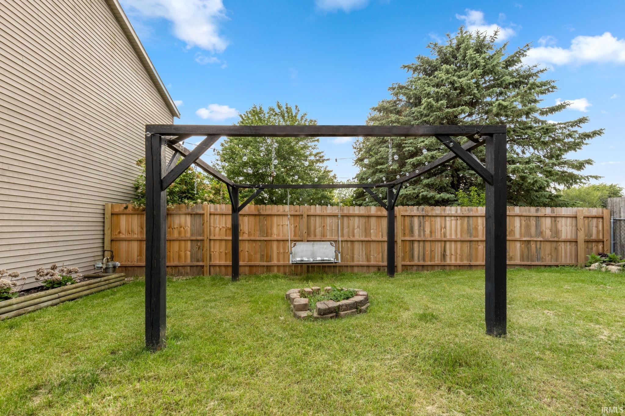 518 Redbud Lane Middlebury IN 46540