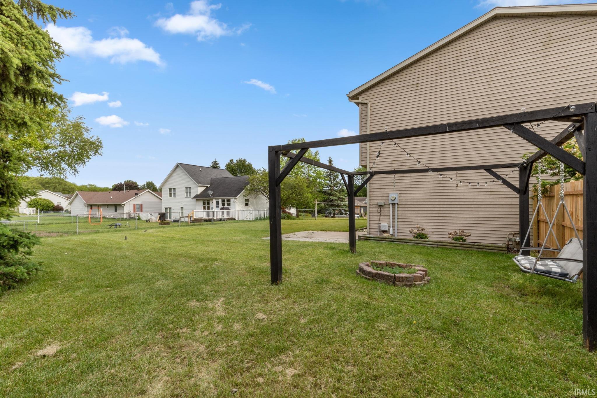 518 Redbud Lane Middlebury IN 46540