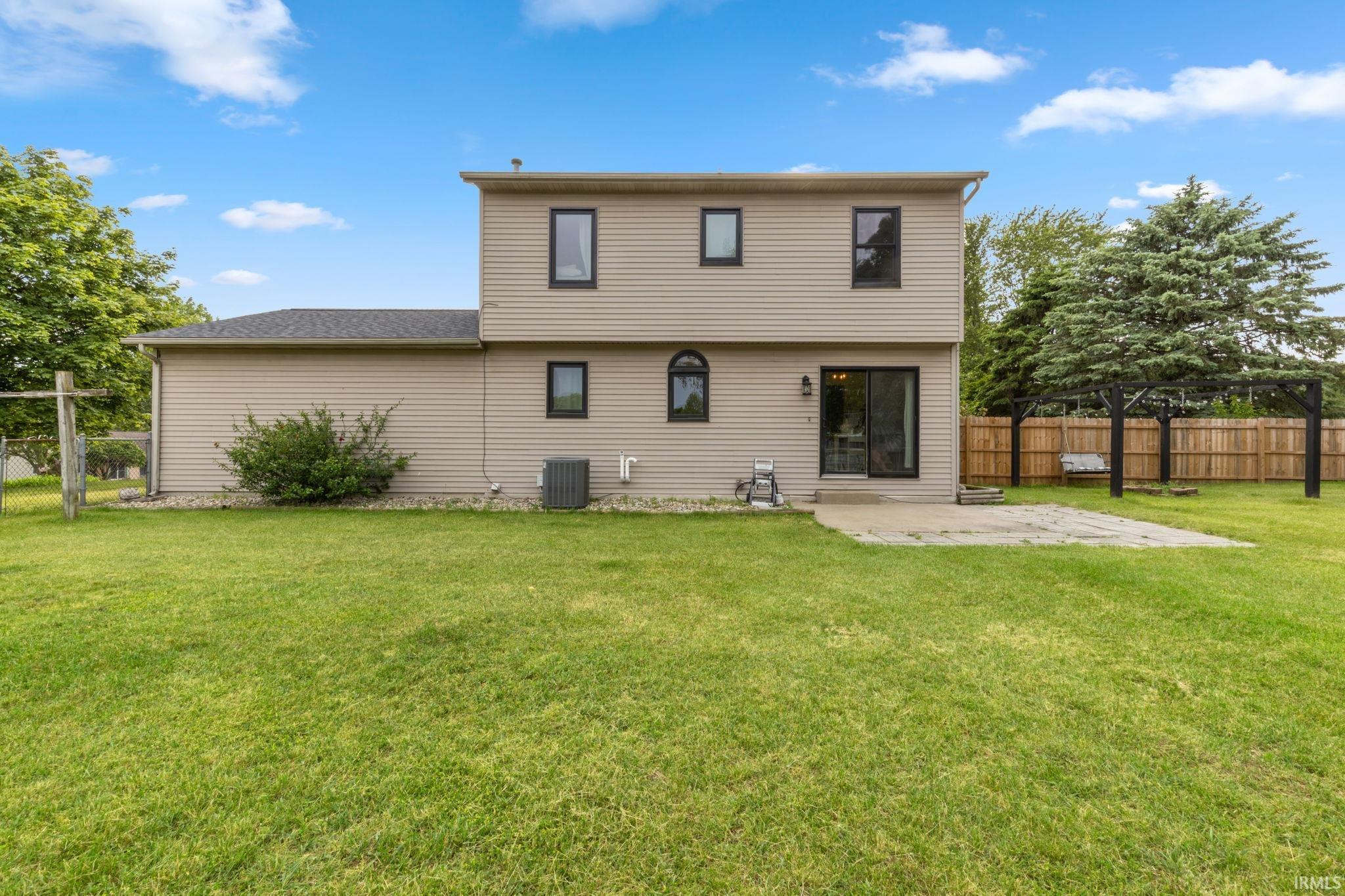 518 Redbud Lane Middlebury IN 46540