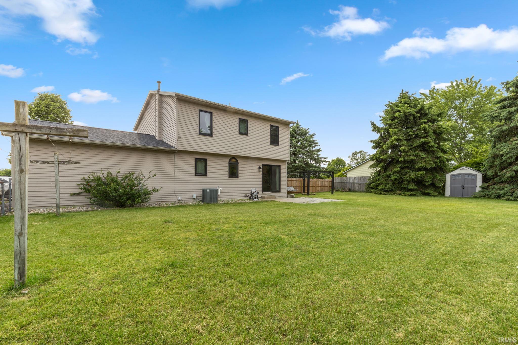518 Redbud Lane Middlebury IN 46540