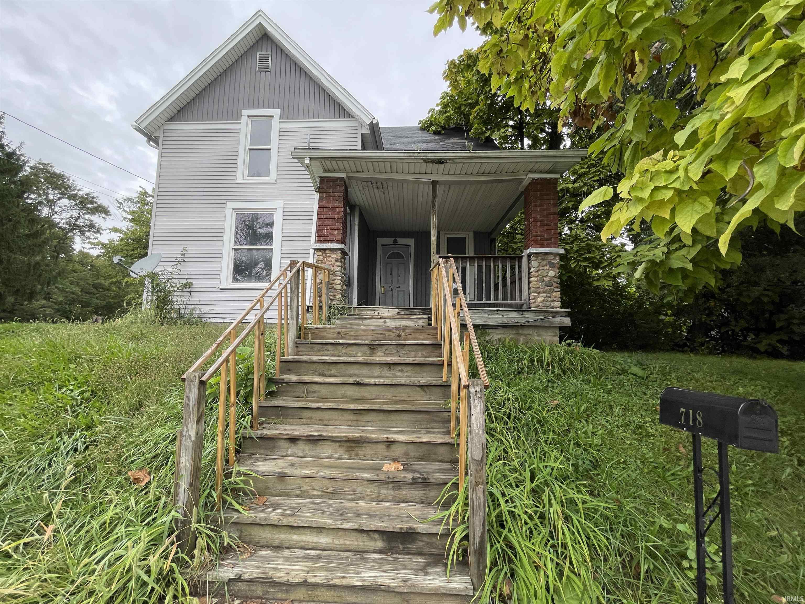 718 Division Street Huntington IN 46750