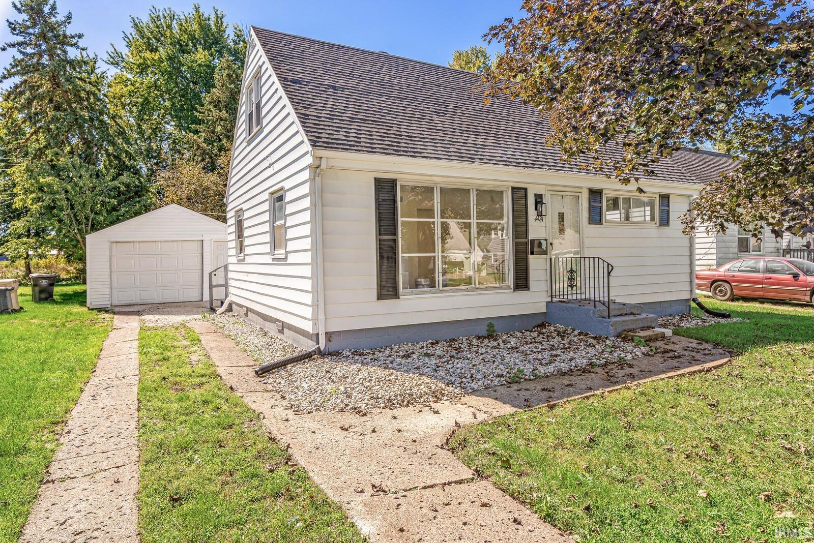 4424 Meadow Lane South Bend IN 46619