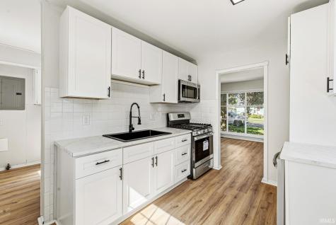4424 Meadow Lane South Bend IN 46619