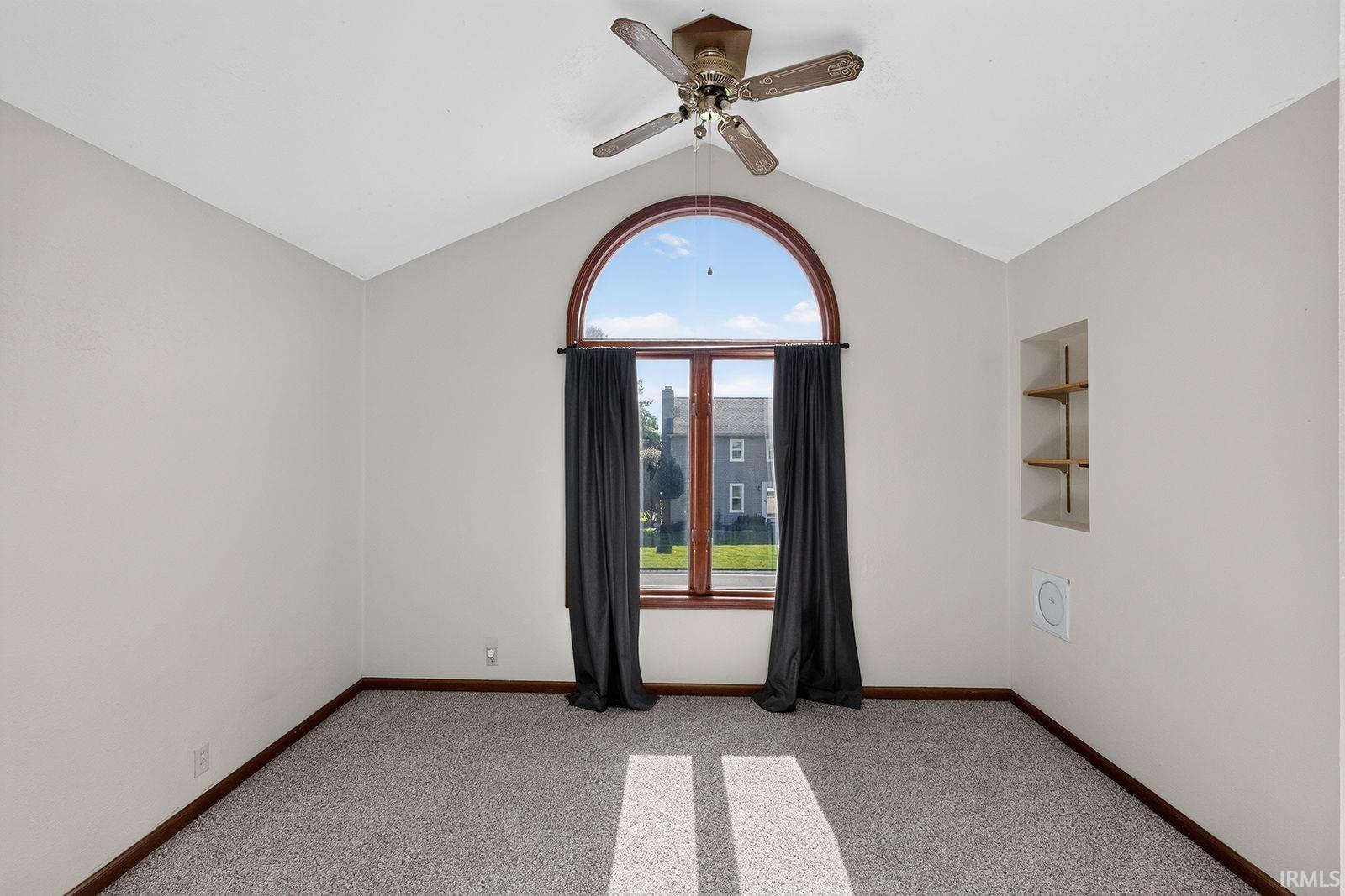55828 Nursery Avenue Mishawaka IN 46545