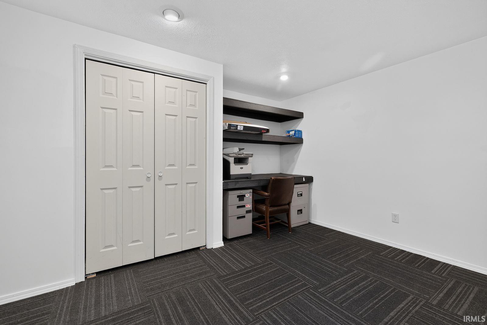 55828 Nursery Avenue Mishawaka IN 46545