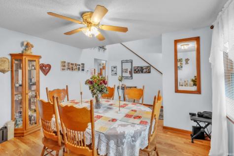 1406 Fairview Run Kendallville IN 46755