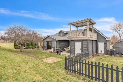 1406 Fairview Run Kendallville IN 46755