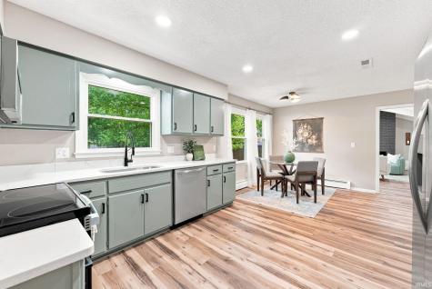 11122 Shalimar Drive Fort Wayne IN 46845