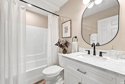 11122 Shalimar Drive Fort Wayne IN 46845