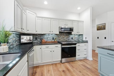 6306 Beaver Creek Court Fort Wayne IN 46814