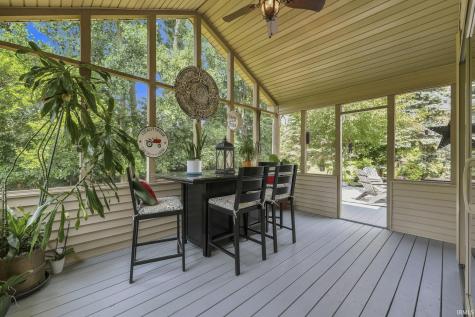 6306 Beaver Creek Court Fort Wayne IN 46814