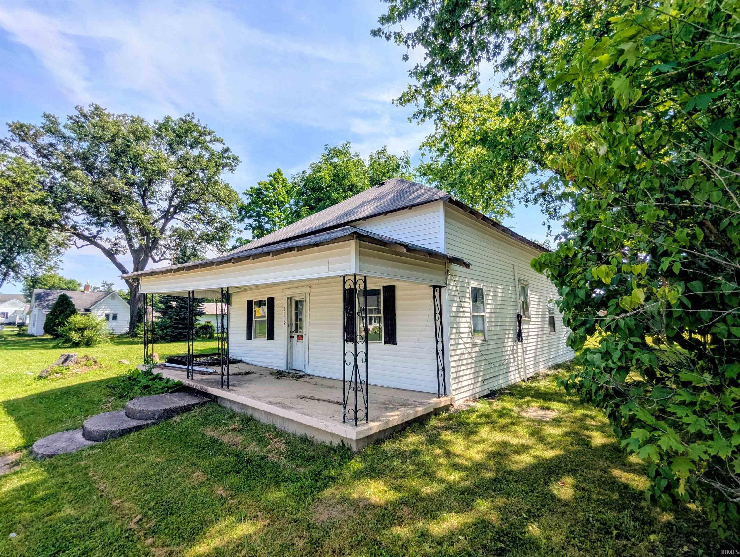 1102 N Monroe Street Hartford City IN 47348