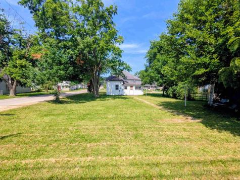 1102 N Monroe Street Hartford City IN 47348