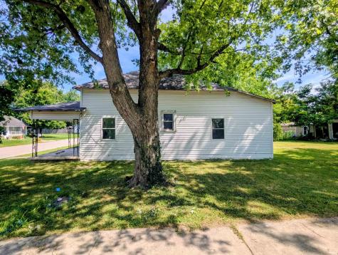 1102 N Monroe Street Hartford City IN 47348