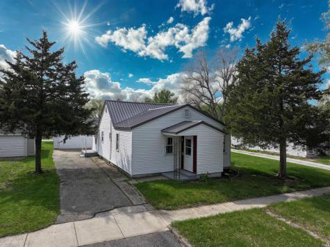 911 N Hathaway Street Winamac IN 46996
