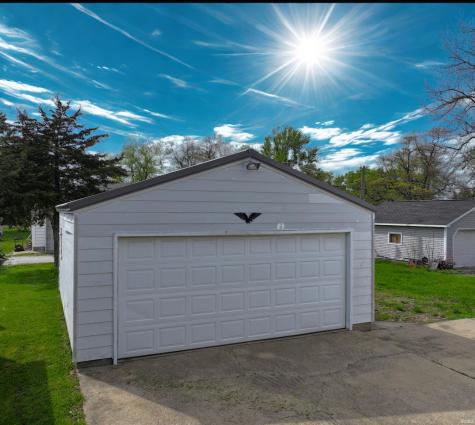 911 N Hathaway Street Winamac IN 46996