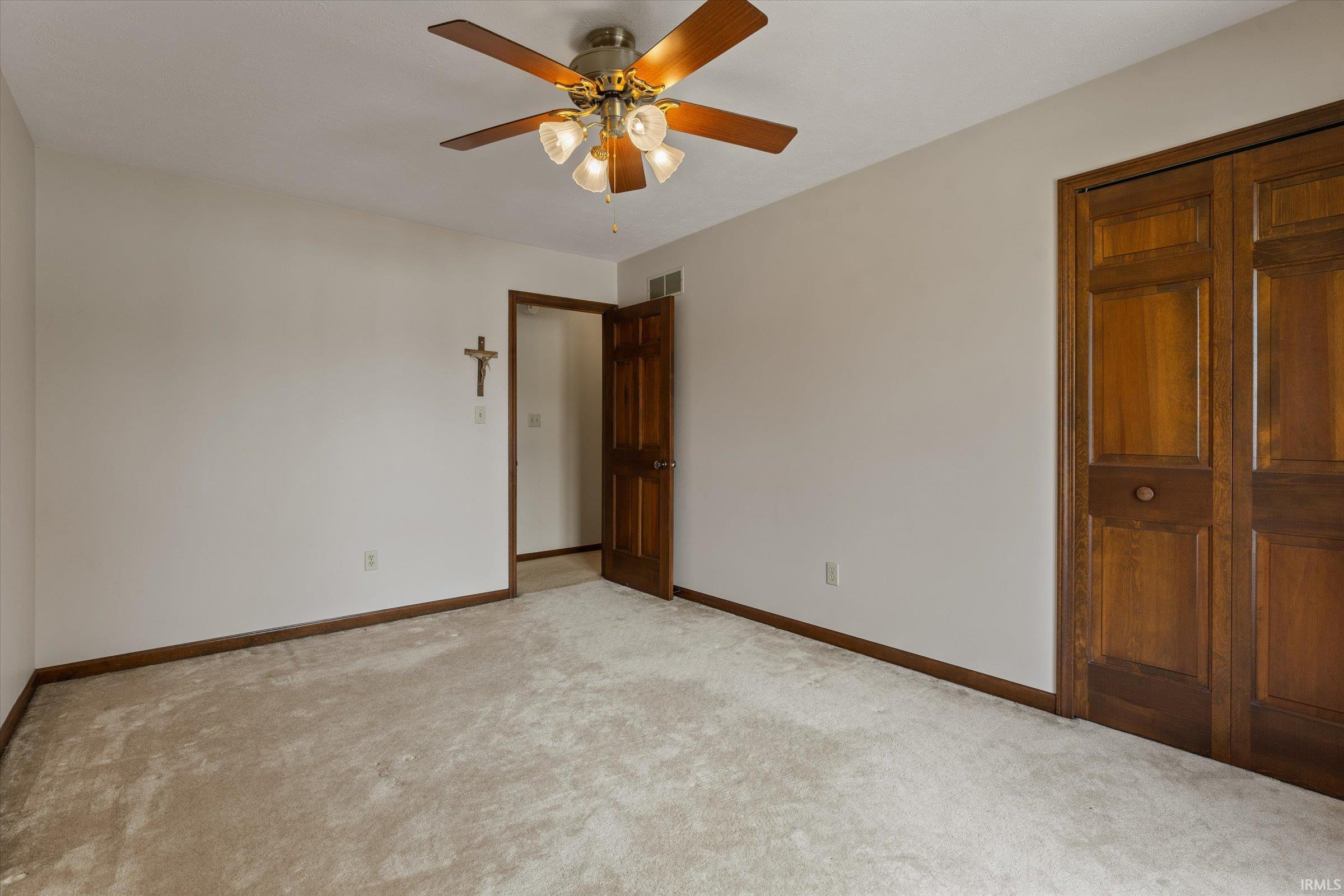 15810 Walnut Pointe Granger IN 46530