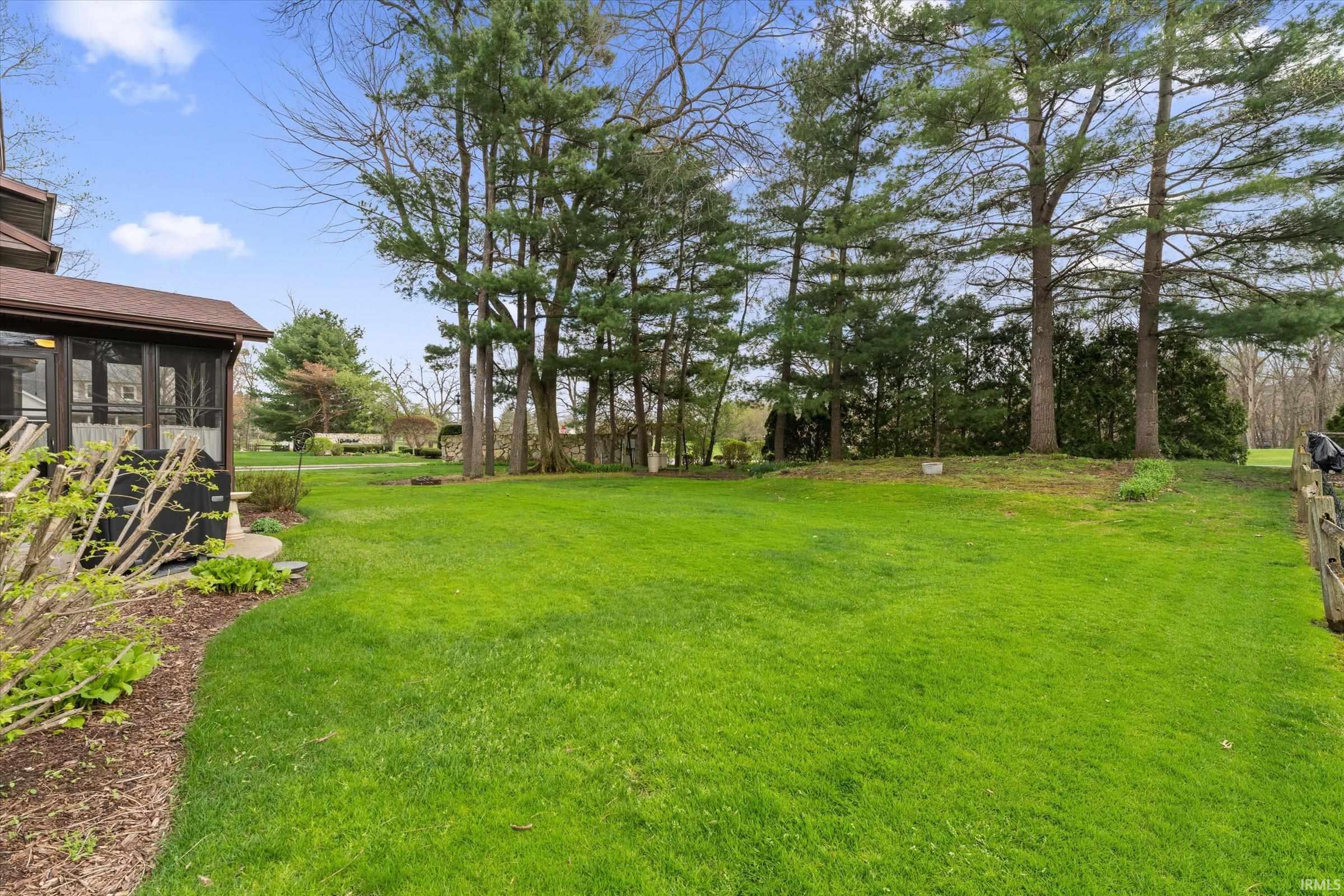 15810 Walnut Pointe Granger IN 46530