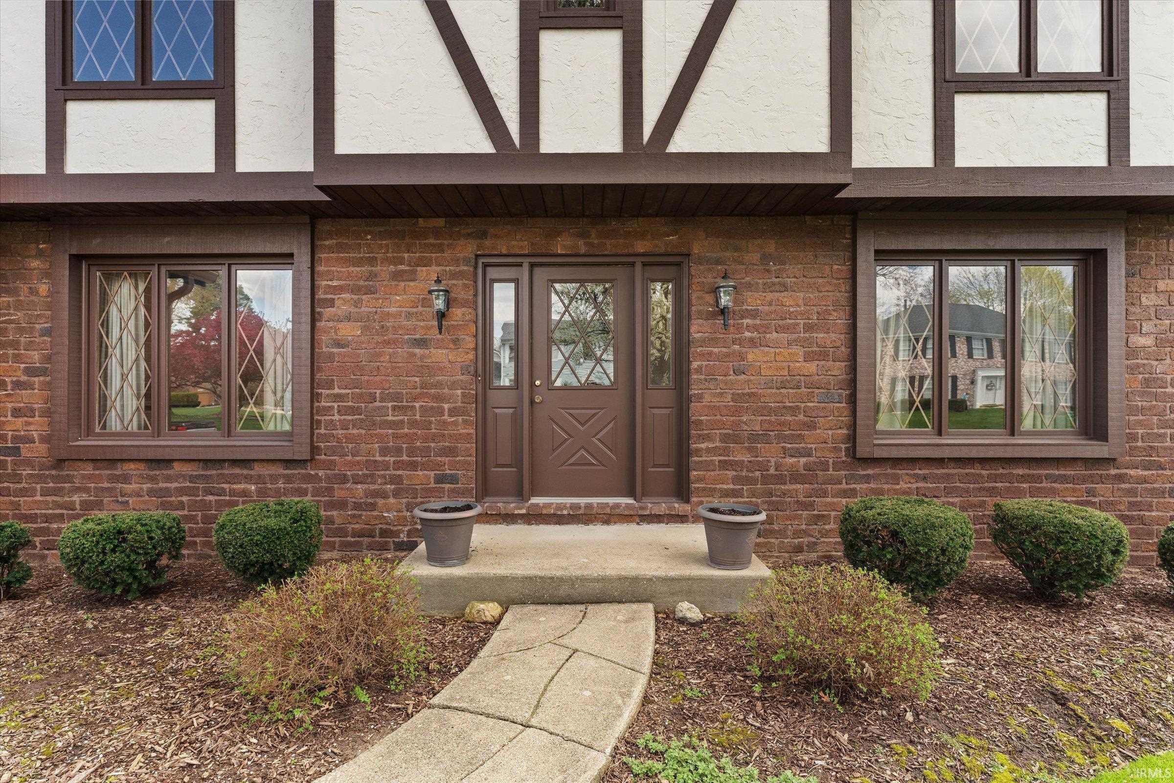 15810 Walnut Pointe Granger IN 46530