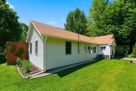206 E Hardy Street Fremont IN 46737