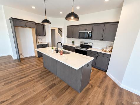 1646 Venture Drive Evansville IN 47711