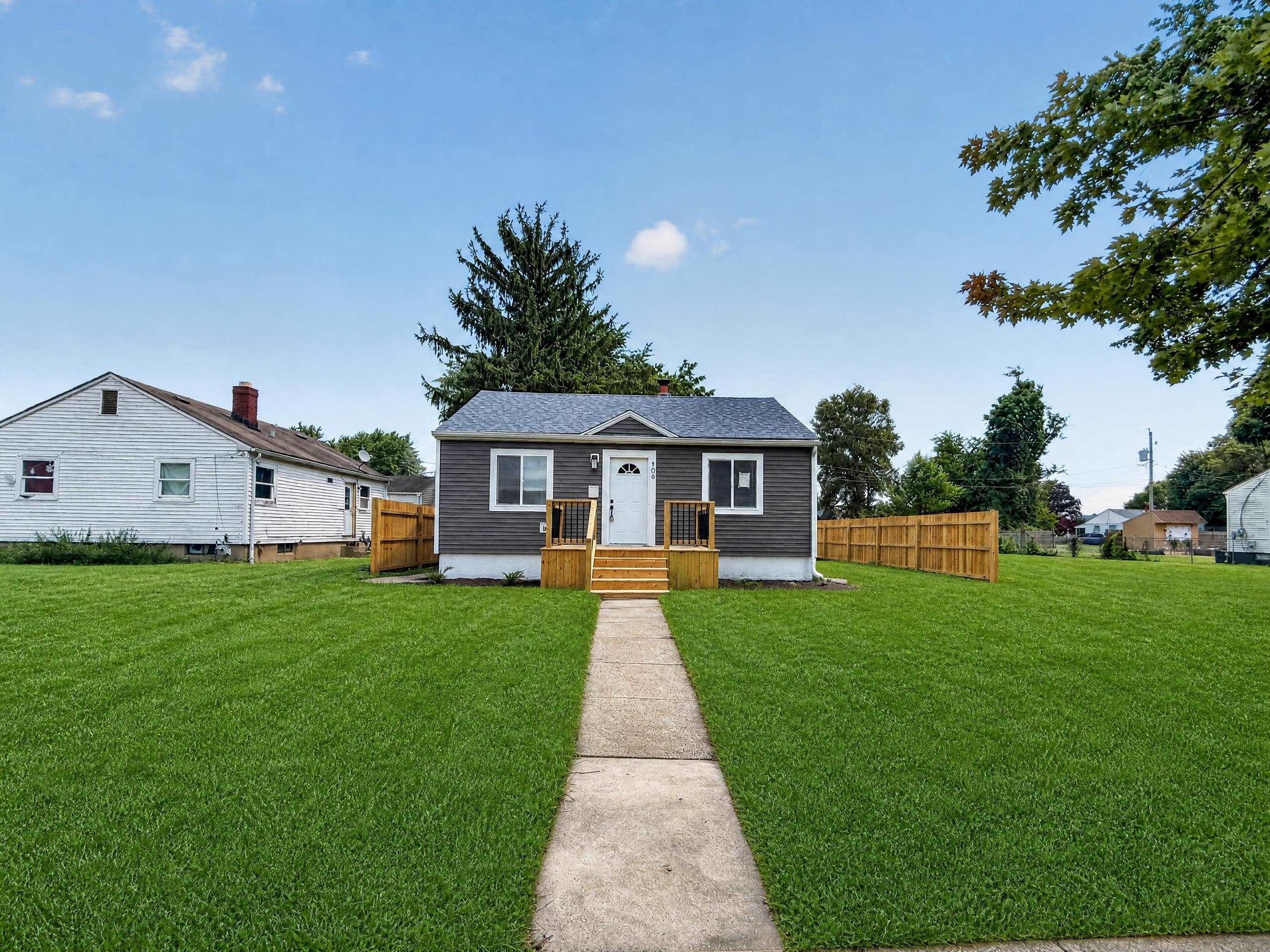 806 S Kenmore Street South Bend IN 46619