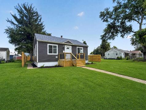 806 S Kenmore Street South Bend IN 46619