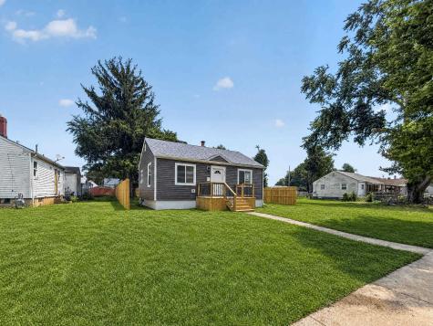 806 S Kenmore Street South Bend IN 46619