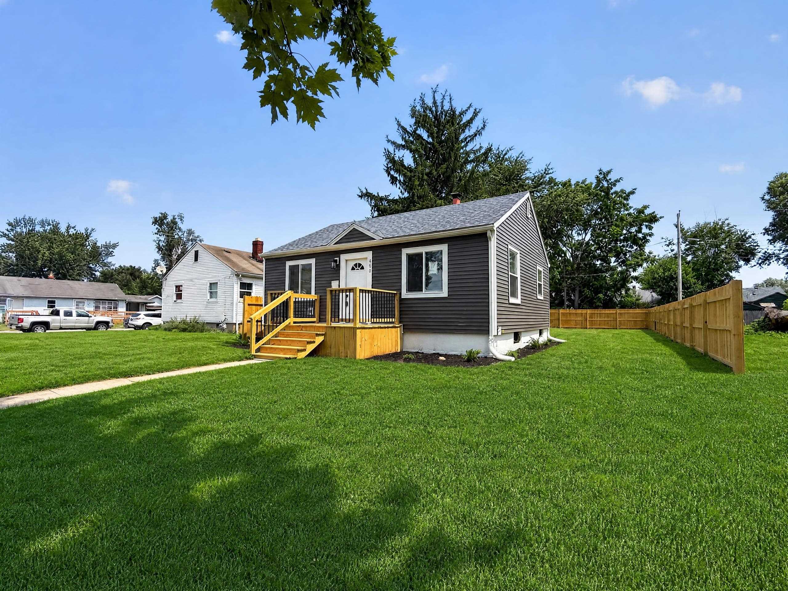 806 S Kenmore Street South Bend IN 46619