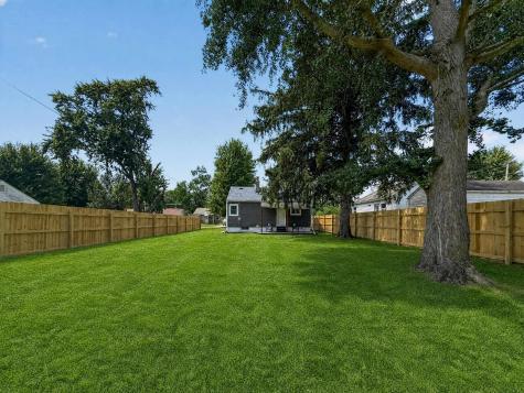 806 S Kenmore Street South Bend IN 46619