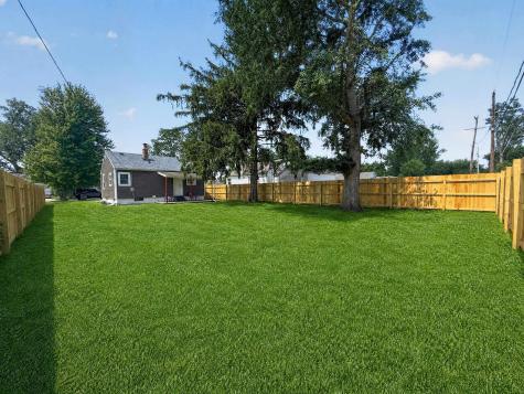 806 S Kenmore Street South Bend IN 46619