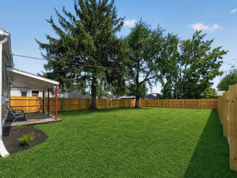 806 S Kenmore Street South Bend IN 46619