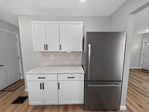 806 S Kenmore Street South Bend IN 46619