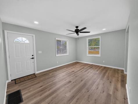 806 S Kenmore Street South Bend IN 46619