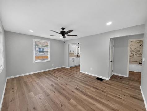 806 S Kenmore Street South Bend IN 46619