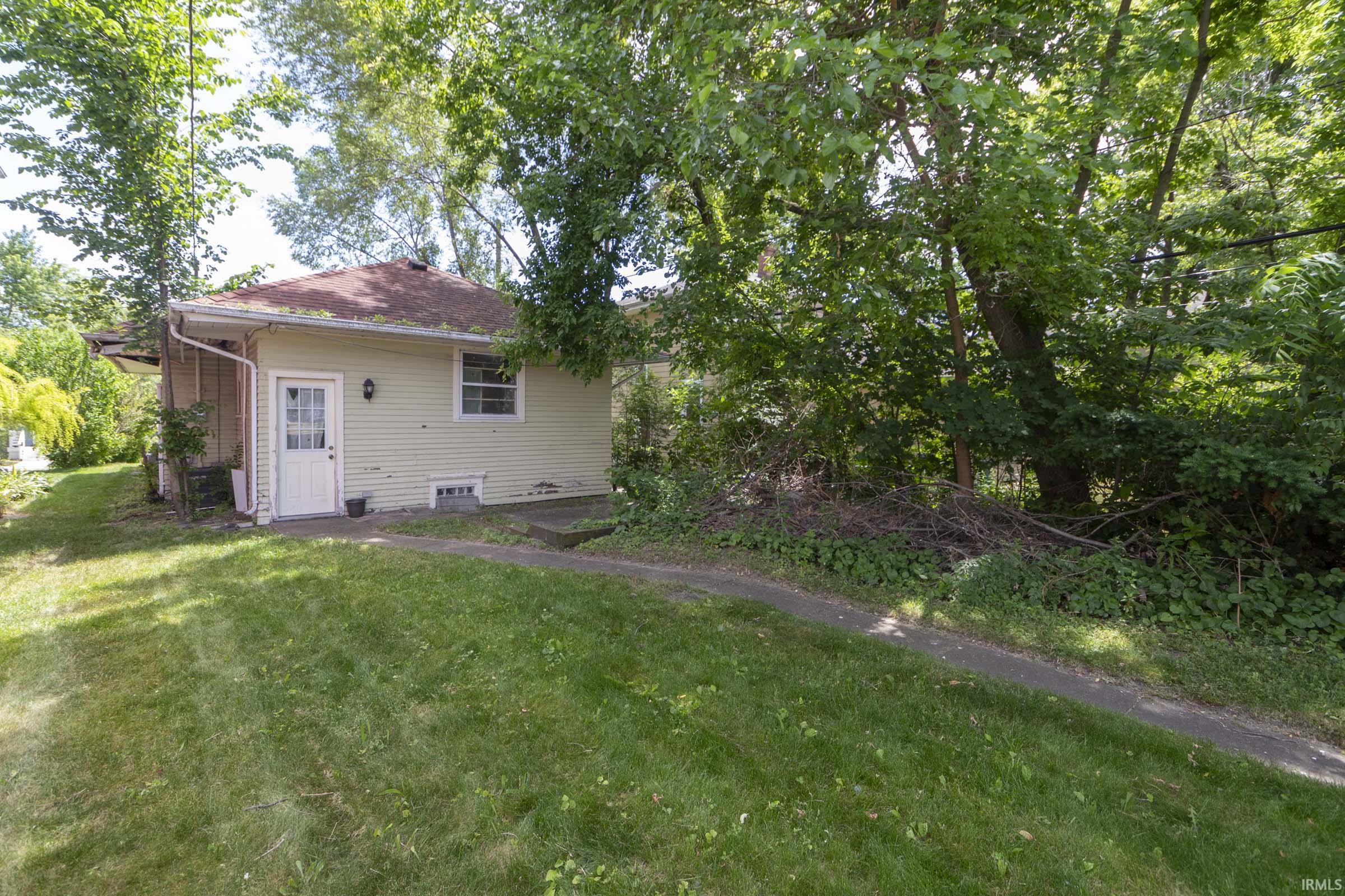 919 N Saint Louis Boulevard South Bend IN 46617