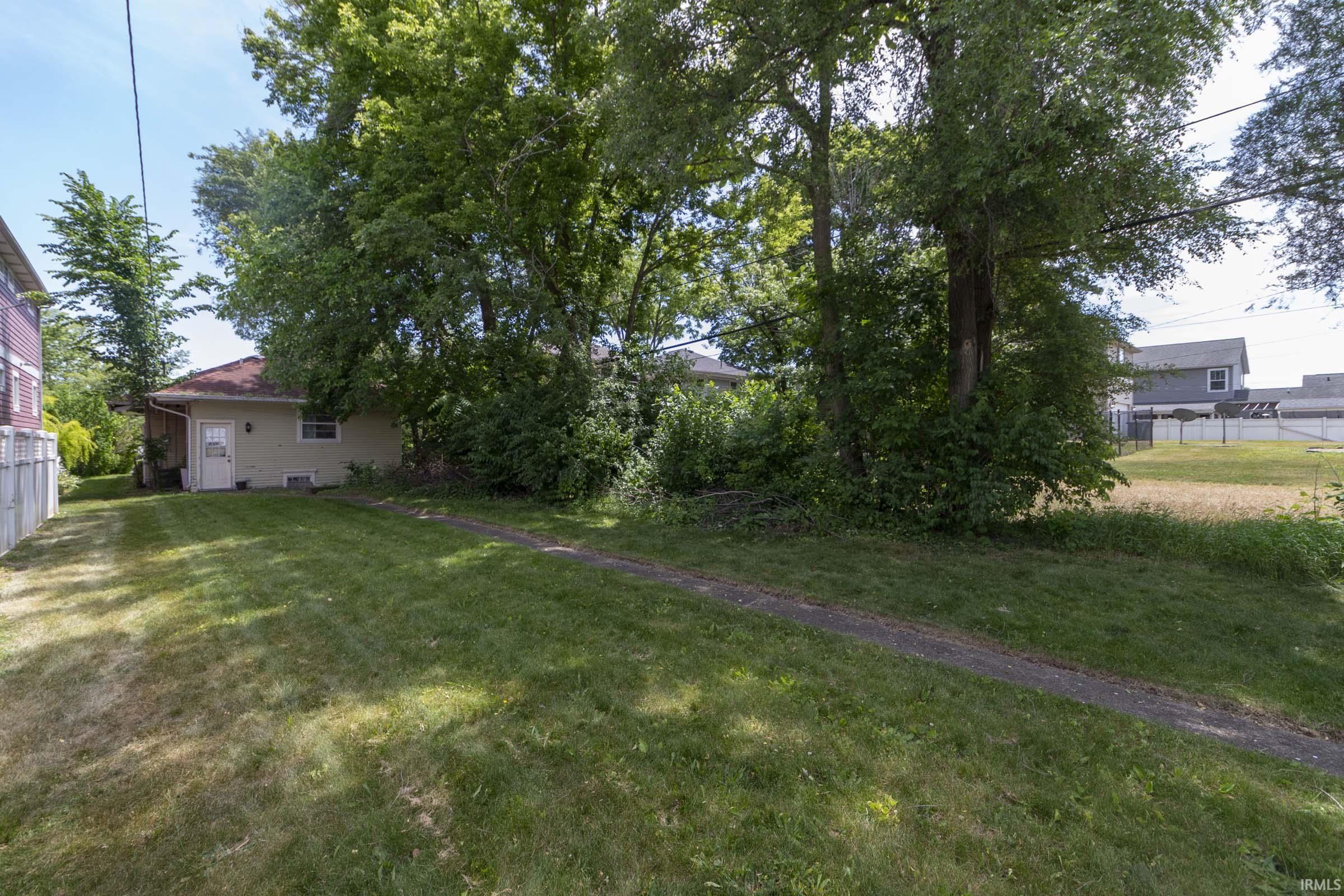 919 N Saint Louis Boulevard South Bend IN 46617